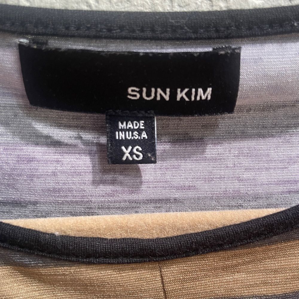 Sun Kim Top - Picture 3 of 5
